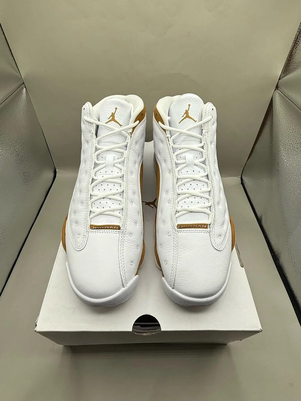 Authentic 2023 Jordan 13 Retro Wheat Men Size 10.5 Brand New